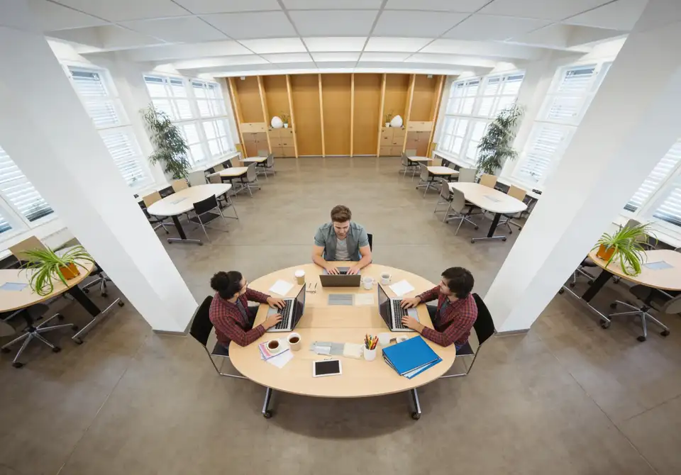 散户如何在股票市场中实现稳定盈利